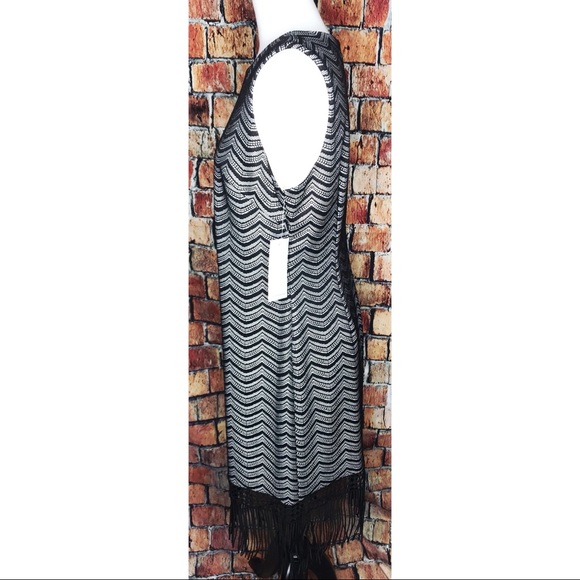 Julia Jordan Illusion Fringe Bodycon Lace Dress - Picture 4 of 9